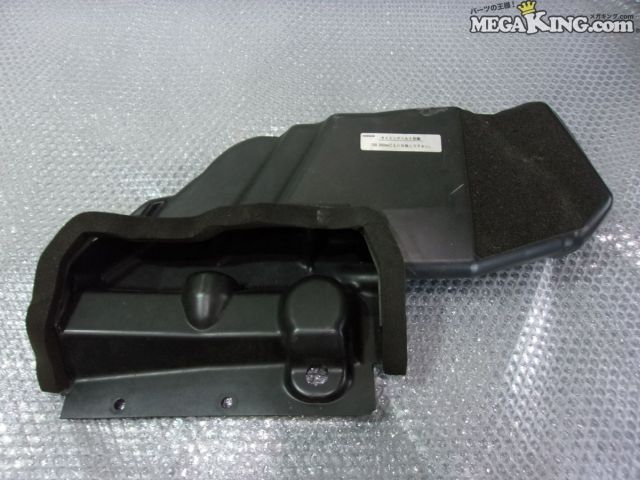 日産スカイラインGTR(bnr34)エアクリナーダクト純正品 日産 エアクリーナーダクト スカイライン GT-R BNR34 16554