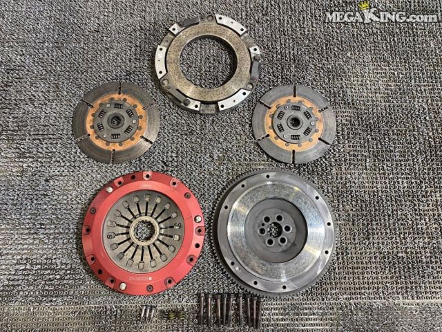 【中古】BCNR33 スカイライン GT-R GTR NISMO ニスモ G-MAX ツイン メタル クラッチ カバー ディスク フライホイール RB26DETT RS065 / T6-2082｜メガキングドットコム