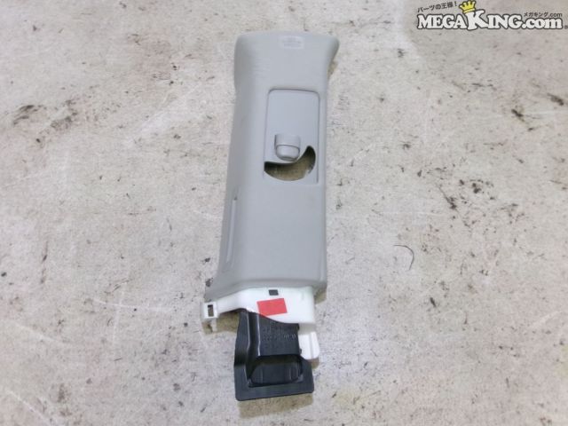 【中古】UZJ200 ランドクルーザー ランクル 純正 ノーマル リア クォータートリムガーニッシュ 左 62639-60160 URJ202 等 / 4T3-349