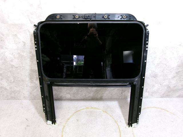 【中古】★激安!★970 パナメーラ ポルシェ 純正 サンルーフ 窓 ガラス ユニット 枠 950697115 950696114 / R6-1184|メガキングドットコム