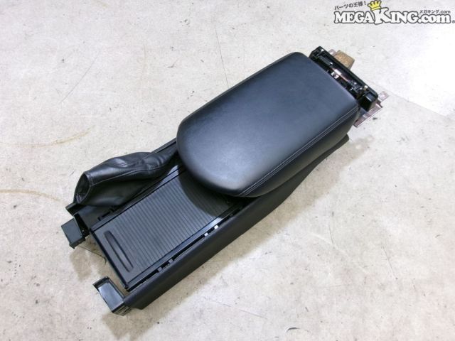 【中古】R35 GT-R GTR 純正 ノーマル センターコンソール ひじ置き 小物入れ ドリンクホルダー VR38DETT 68961 JF00A / S8-839