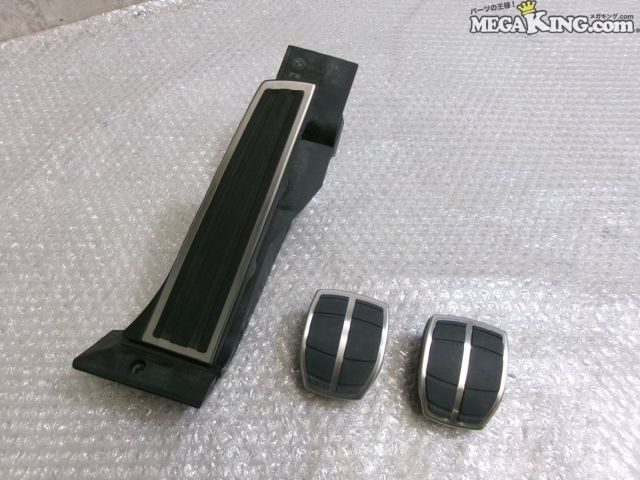 【中古】BMW 純正 ノーマル アクセルペダル ブレーキペダルカバー クラッチペダルカバー 付 3542 6769181-02 E90 E60 E82 X3 Z4 等に / S6-1754