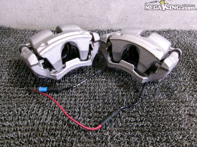 【中古】★美品★BMW G20 3シリーズ 320D 純正 ノーマル フロント ブレーキ キャリパー 左右セット / S7-361