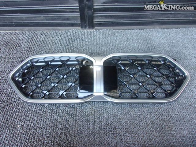 【中古】★美品★BMW U10 X2 純正 ノーマル フロントグリル 5A35F89 / S7-397