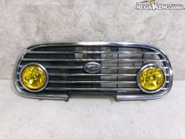 【中古】L700S ミラジーノ 純正 ノーマル フロントグリル ラジエーターグリル イエローレンズ フォグ 付 53141-97208 / 2T1-791｜メガキングドットコム
