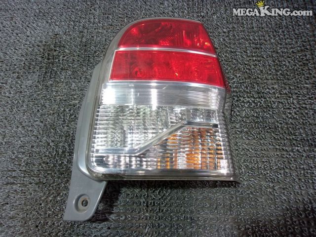 【中古】NCP141 スペイド スペード 純正 ノーマル テールランプ テールライト テールレンズ 右 運転席側 STANLEY 52-262 / 2S6-1618