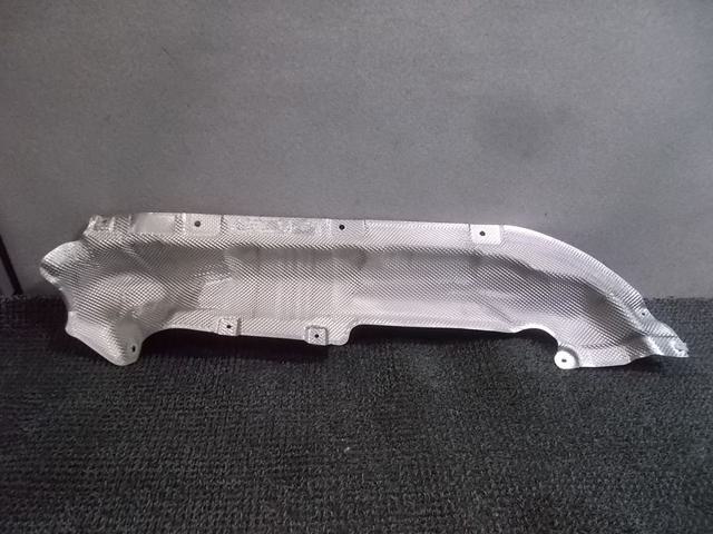 【中古】★激安!★BMW G82 M4 純正 ノーマル アンダーロア遮熱板 ヒートシールド 51488081183 148778-11 M3 等 / R4-930