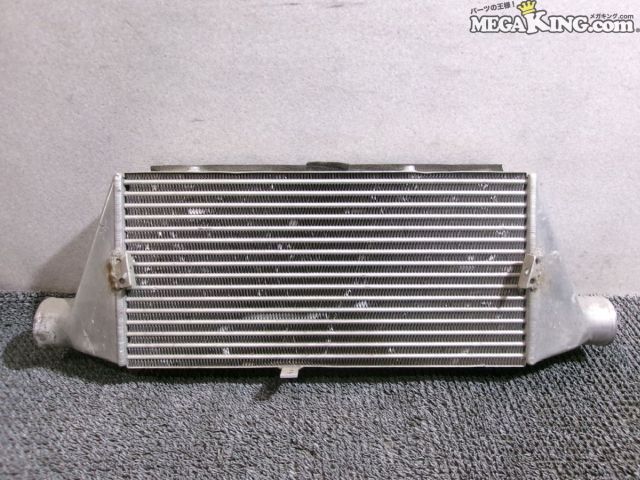 【中古】BNR32 スカイライン GT-R GTR BLITZ ブリッツ インタークーラー 前置き 極太 幅約103mm RB26DETT / 2S3-1348