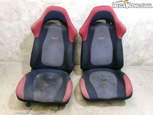 【中古】GC8 インプレッサ 純正 STI シート 左右 右側のみシートレール 付 JA4 トゥデイにて使用 / 2S8-1752