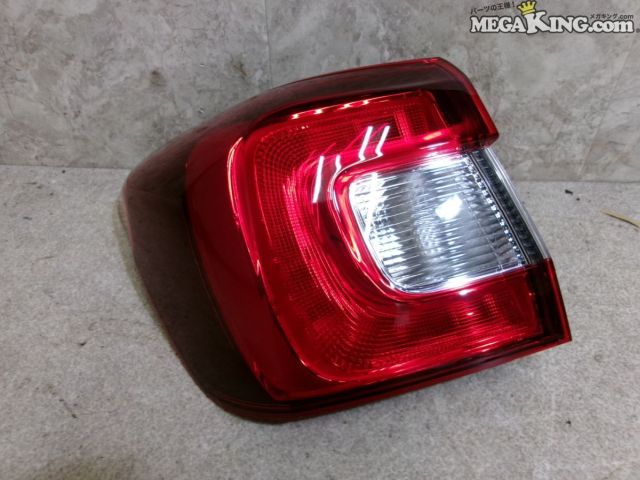 【中古】★未使用★VMG レヴォーグ 前期 純正 ノーマル テールランプ テールライト テールレンズ 左 外側 ICHIKOH D125 / 4S6-1659