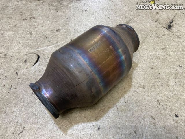 【中古】GXPA16 GRヤリス 純正 ノーマル 触媒 キャタライザー ハニカム崩れ無 A67 / 5T6-1320｜メガキングドットコム