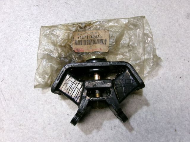 【中古】★新品!★GZ20 ソアラ 純正 ノーマル エンジンマウント ステー ブラケット 12371-42020 / 4Q12-1218