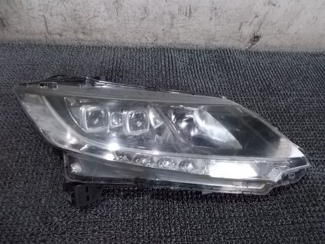 【中古】★激安!★RC1 オデッセイ 純正 LED ヘッドライト ヘッドランプ 右 運転席側 KOITO 100-18076 RC2 等 点灯OK / 2P6-1293