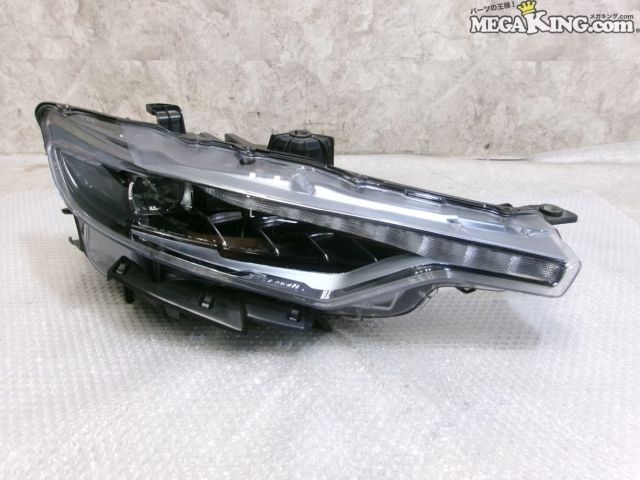 【中古】マセラティ MLE30 レヴァンテ レバンテ 後期 純正 ノーマル LED ヘッドライト ヘッドランプ 右 06701595400 / T3-1202｜メガキングドットコム