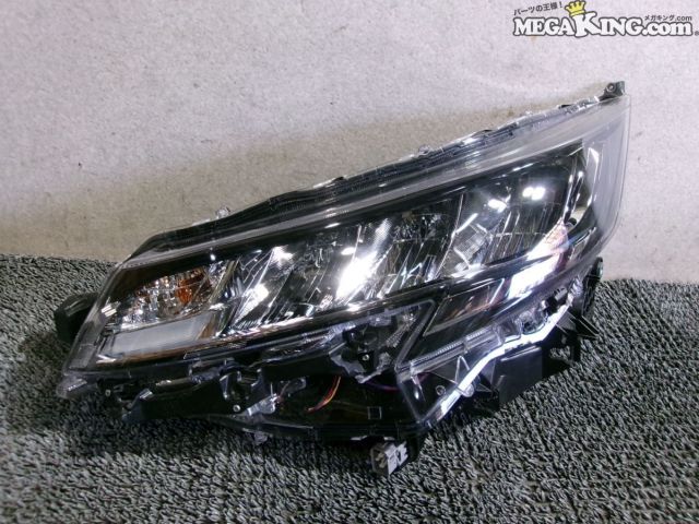【中古】ZWR90W 90系 ノア 純正 ノーマル LED ヘッドライト ヘッドランプ 左 助手席側 ICHIKOH V1-1 MZRA90W ZWR95W 等 / 2T1-1341