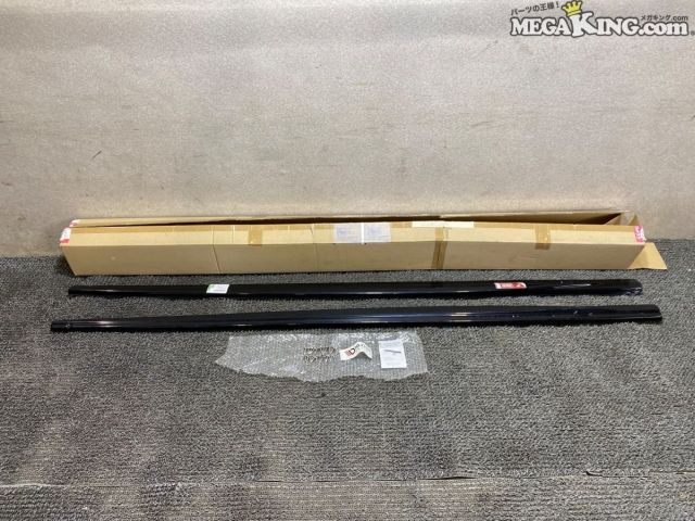 【中古】★未使用★BMW F22 2シリーズ Mスポーツ MAXTON DESIGN マクストンデザイン サイドステップ BM-2-22-MPACK-SD1 / T6-211｜メガキングドットコム