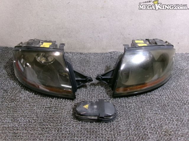 【中古】アウディ 8N TT クーペ ハンドル位置不明 純正 HID キセノン ヘッドライト ランプ 左右セット 8N0941004 BJ 8N0941003 BJ / 4S10-1604