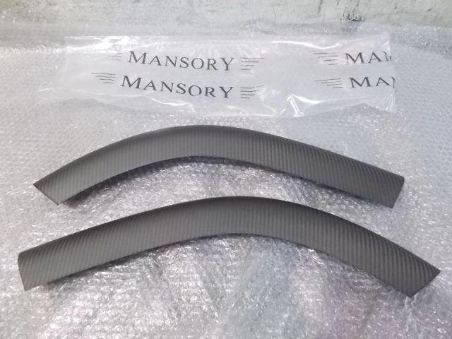 【中古】★新品!★ロールスロイス カリナン MANSORY マンソリー フェンダー ? リアディフューザー ? ドライカーボン 左右 分かる方 / Q5-373