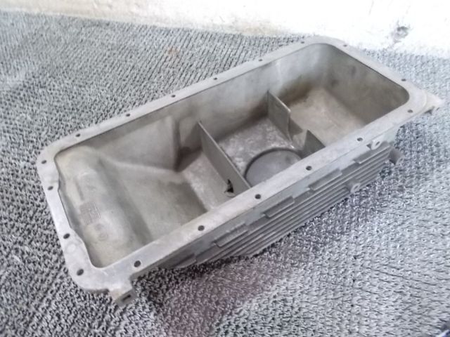 【中古】★激安!★アルファロメオ 75系 アルファロメオ75 純正 ノーマル オイルパン / Q5-715