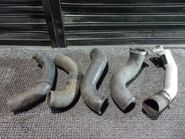 【中古】★激安!★R35 GT-R GTR 前期 純正 ノーマル インタークーラーパイピング パイプ ホース 5本 VR38DETT / 2Q12-958