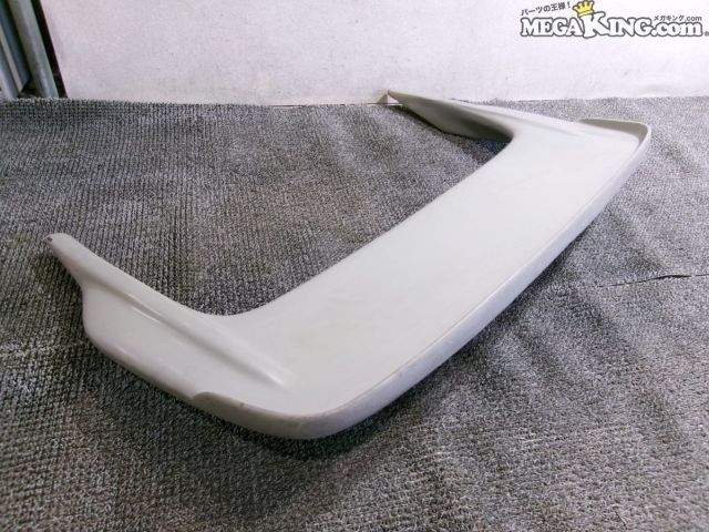 【中古】★未使用★車種不明 社外 リアウイング FRP 分かる方 / S11-1381