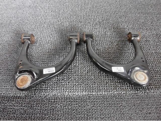 【中古】★激安!★USトヨタ タンドラ 純正 ノーマル フロント アッパーアーム 左右 2343R 171219 / H6-965