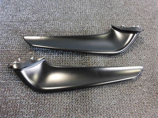 【中古】★激安!★フェラーリ F142 458 イタリア 純正 ノーマル フロント インナー ウイング ウィング 左右 / H12-985｜メガキングドットコム