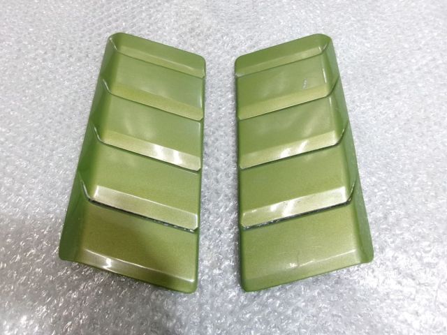 【中古】★激安!★社外 ダクト グリーン系 左右 縦約280mm 横約115mm / Q8-821
