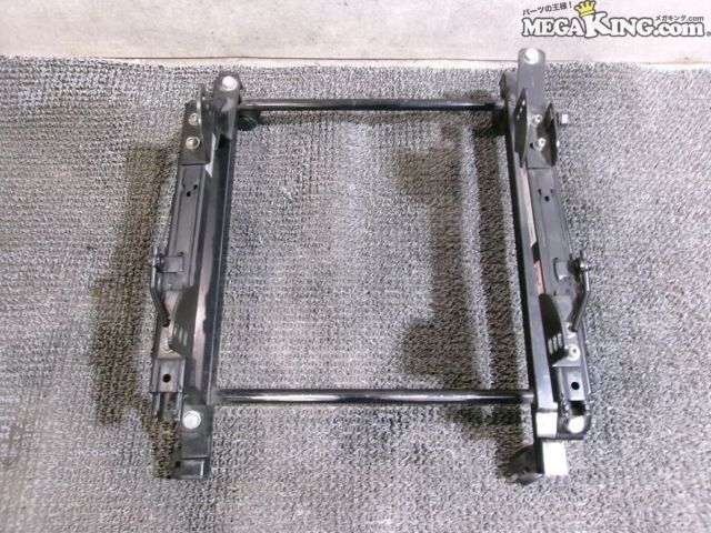 【中古】Z33 フェアレディZ BRIDE ブリッド フルバケット シートレール サイド止め 右 運転席側 キャスター 付 N159FG / 2T4-900