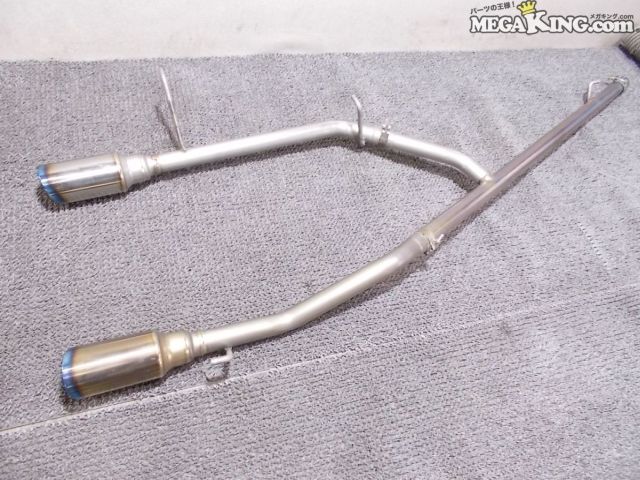 【中古】車種不明 社外 オールチタン マフラー 青ヤキ 左右2本出し / 2S6-184｜メガキングドットコム 40,535円