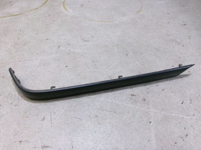 【中古】★激安!★BMW E36 3シリーズ クーペ 純正 ノーマル リア リヤ バンパーモール 右 511219607240 / R7-675