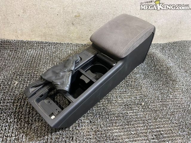 【中古】GRB インプレッサ 純正 ノーマル センターコンソール アームレスト 92174FG100 / 2T6-1953|メガキングドットコム