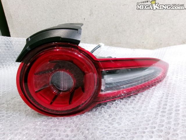 【中古】ND5RC ロードスター 純正 ノーマル LED テールランプ テールライト 右 STANLEY W7679 点灯OK / 4T4-061｜メガキングドットコム