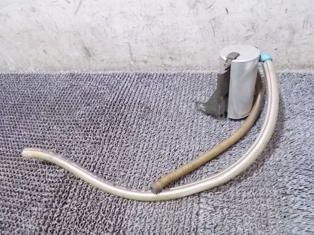 【中古】★激安!★社外 オイルキャッチタンク ホース付き 本体高さ約155mm 幅約80mm / Q10-1839
