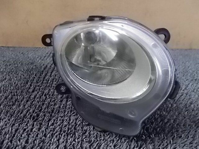【中古】★激安!★FIAT フィアット500 右ハンドル車 純正 ノーマル フォグランプ フォグライト 右 45520711 / 4J6-970 6,718円