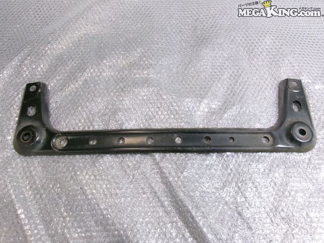 【中古】K12 マーチ 純正 ノーマル サスペンションメンバーステー / 2R12-250