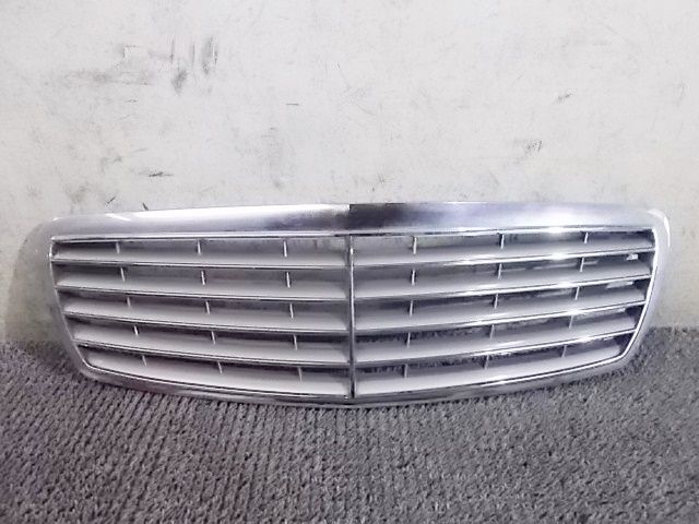 【中古】★激安!★ベンツ W211 Eクラス ワゴン 前期 純正 ノーマル フロントグリル ラジエーターグリル A2118800383 / 2N2-156