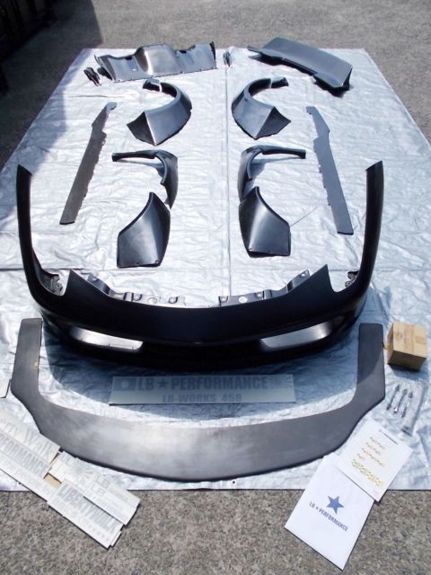 【中古】★新品!★フェラーリ 458 リバティーウォーク フルバンパーコンプリートボディキットVer2 LBワークス カーボン エアロ CFPR / P9-769|メガキングドットコム