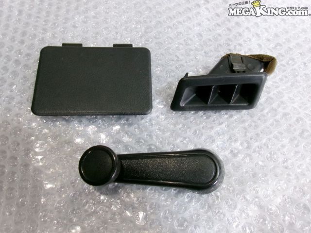 【中古】AE86 レビン トレノ ハチロク 純正 くるくる 手巻き ハンドル ヒューズカバー 吹出し口 55962-12100 62117-12080 / S4-621 7,422円