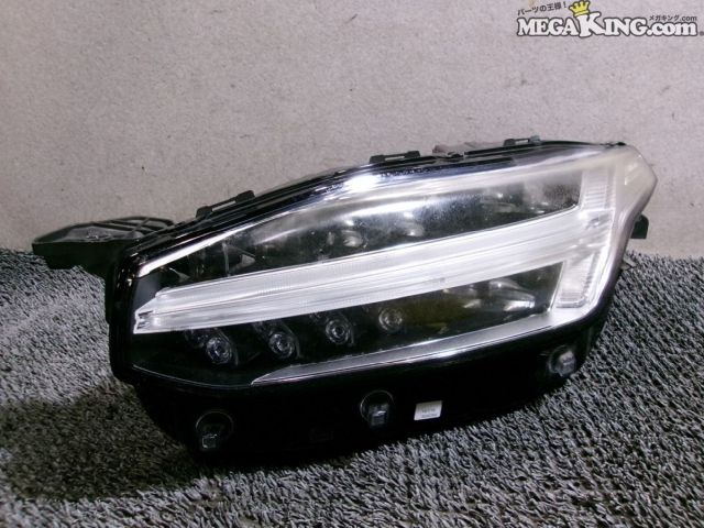 【中古】VOLVO ボルボ LB XC90 前期 右ハンドル 純正 ノーマル LED ヘッドライト ヘッドランプ 左 コンピューター 付 31446882 / S12-1846｜メガキングドットコム