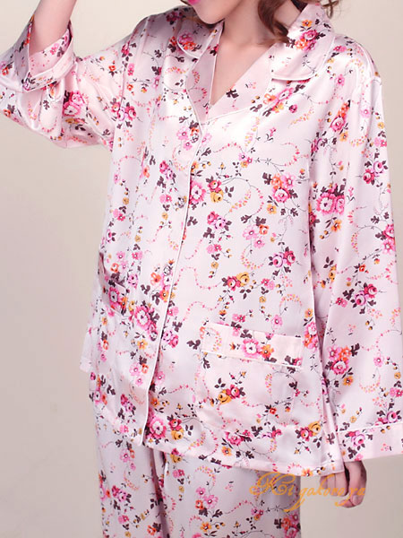 最新の激安 シルク100 パジャマ レディース 花舞 長袖 ピンク 19匁絹100 サテン ルームウェアll母の日 敬老の日 プレゼント ギフト Smtb Kd 楽ギフ 包装選択 あす楽対応 Rcp 安い購入 Vancouverfamilymagazine Com