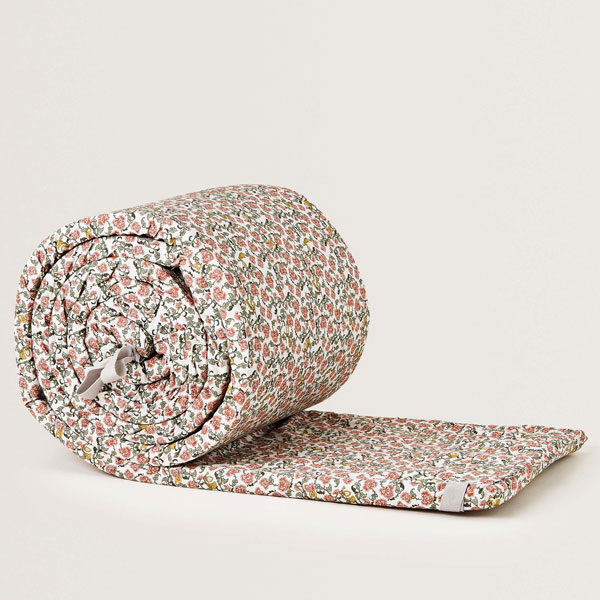 【百貨店大売り出し制限事項50%OFF】garbo\u0026friendsガルボアンドフレンズFloral Vine Bumper 臥榻バンパー 臥榻差し固める 座蒲団 もの言う花雑貨 みどり児 MILK 祝い事 差し上げ物 もの言う花 キッズ 小わっぱ服