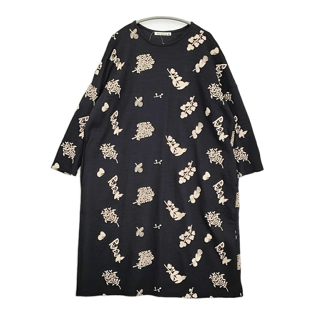 mina perhonen forest parade 羊毛混 刺しゅう ua8027 大きさ38 落っこちる肩先 衣装 黒いこと ベージュ レディース ミナペルホネン【中古】6-0401T