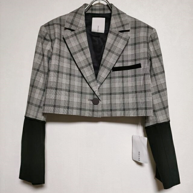 MECRE メクル 新品 バイカラーチェックショート テーラードジャケット チェック グレー レディース【中古】4-0229M∞ 楽天市場】MECRE メクル 新品 バイカラーチェックショート テーラード