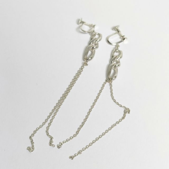 KAORU チェインズピアス 楽天市場】KAORUカオル Chainsチェインズ ポスト＆キャッチK18