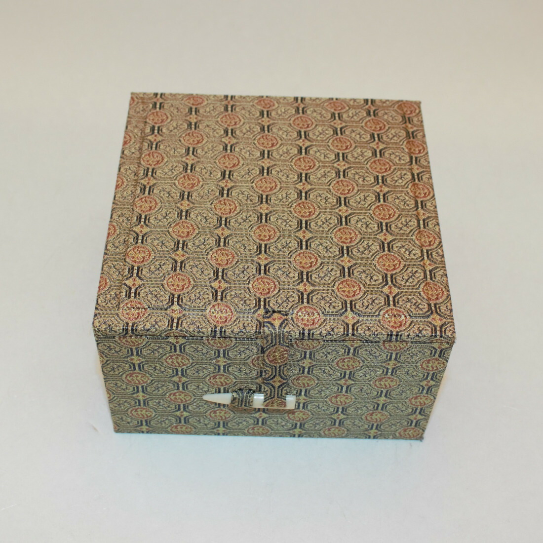 楽天市場】錦布印箱(大) 1顆用(20～25×50mmの印材に)【篆刻 印箱 印