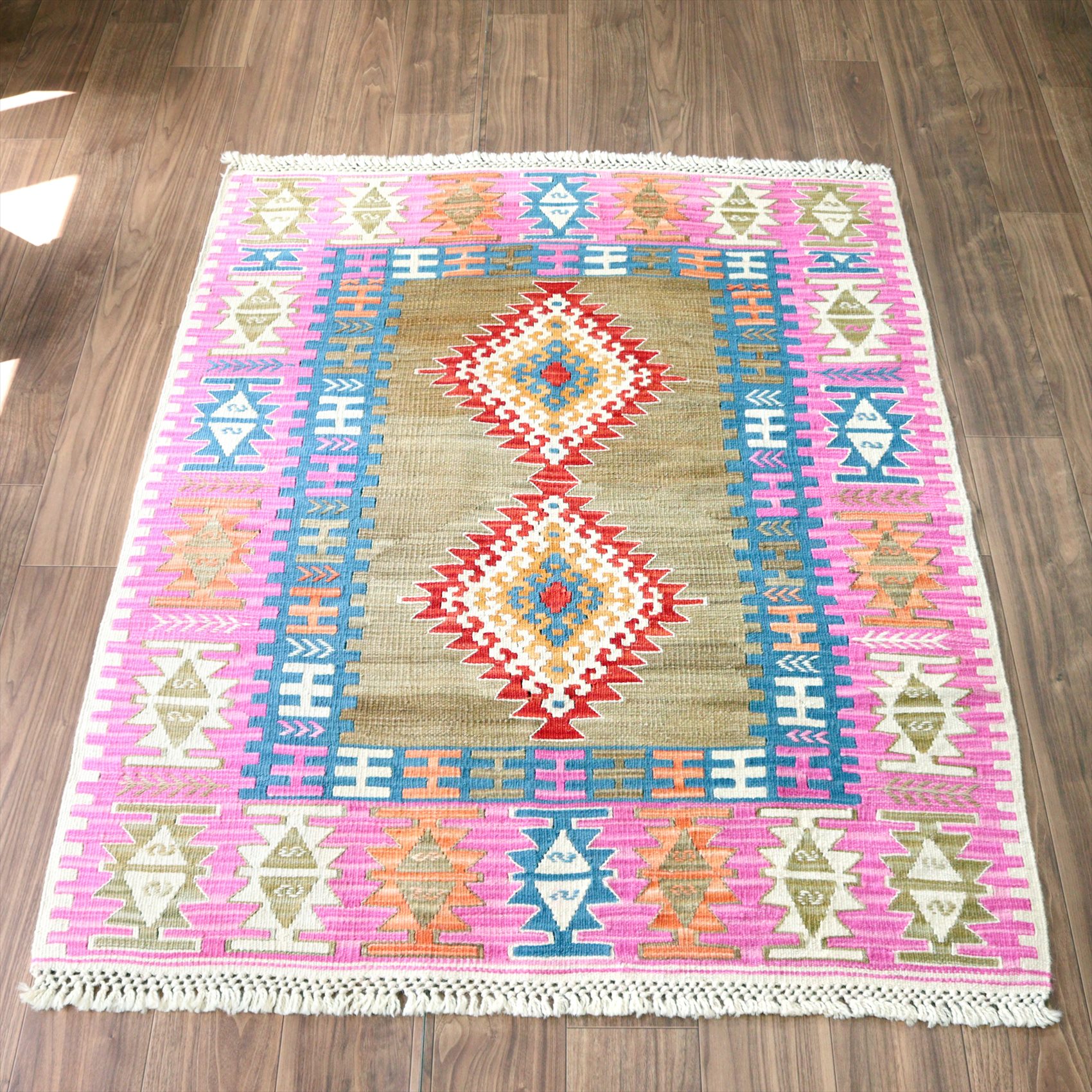 【15%OFFクーポン対象】キリム ラグ 手織り 【1点もの】153×122cm トルコ カイセリ産 ウール100% センターラグ セッヂャーデ /ドラゴンのモチーフ