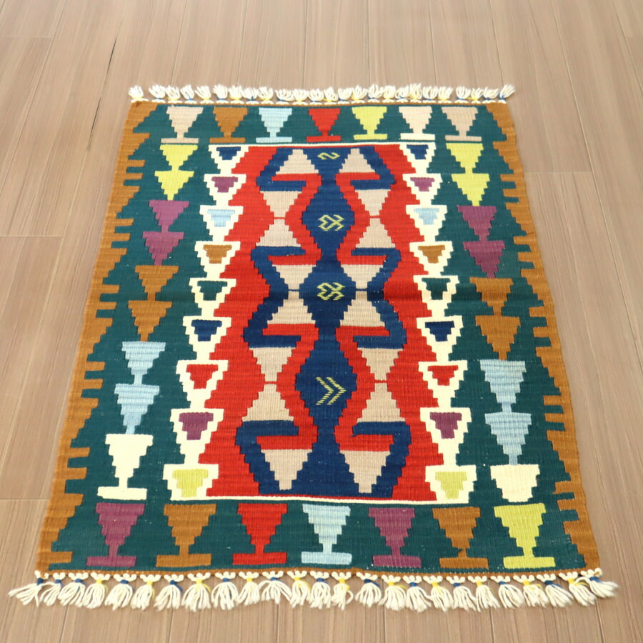 【15%OFFクーポン対象】やわらかな織りのカイセリ産キリム チェイレキ117×85cm 雄羊の角