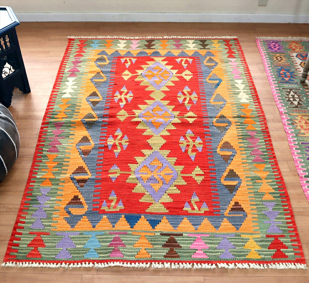 【15%OFFクーポン対象】色にこだわるワンランク上のカイセリキリム181×130cm レッド&グリーン