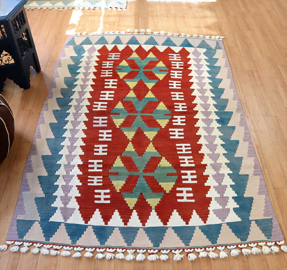 【15%OFFクーポン対象】トルコの手織りキリム カイセリ168×114cm 狼の足跡